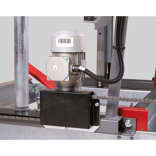 Frekvenciaváltós előre/hátra hajtás, 15 m/perc